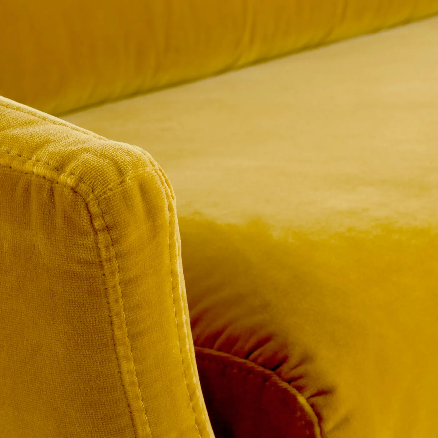 Beaumont Settee
