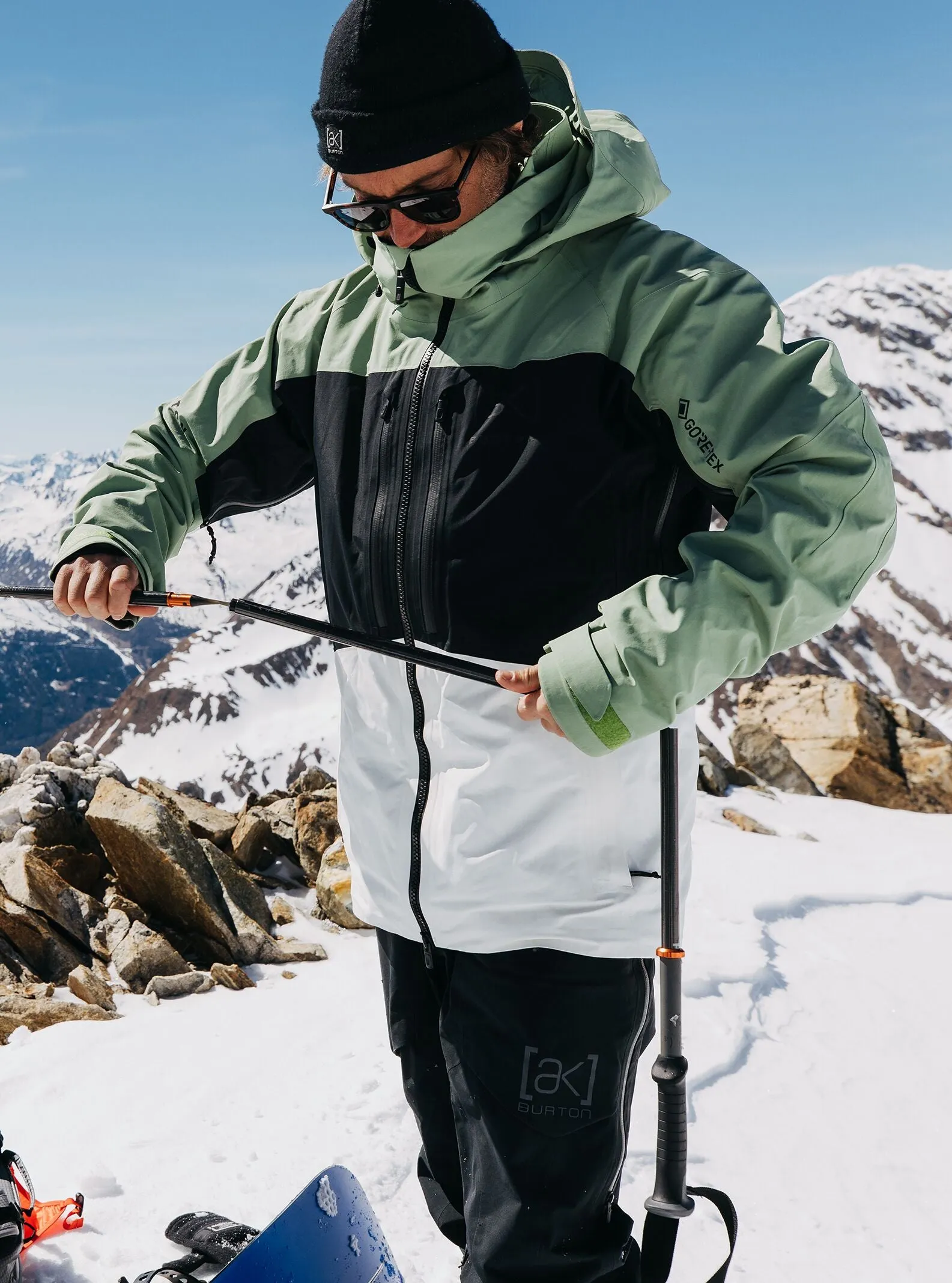 Men's Burton [AK] GORE‑TEX Swash Jacket - Hedge Green / True Black