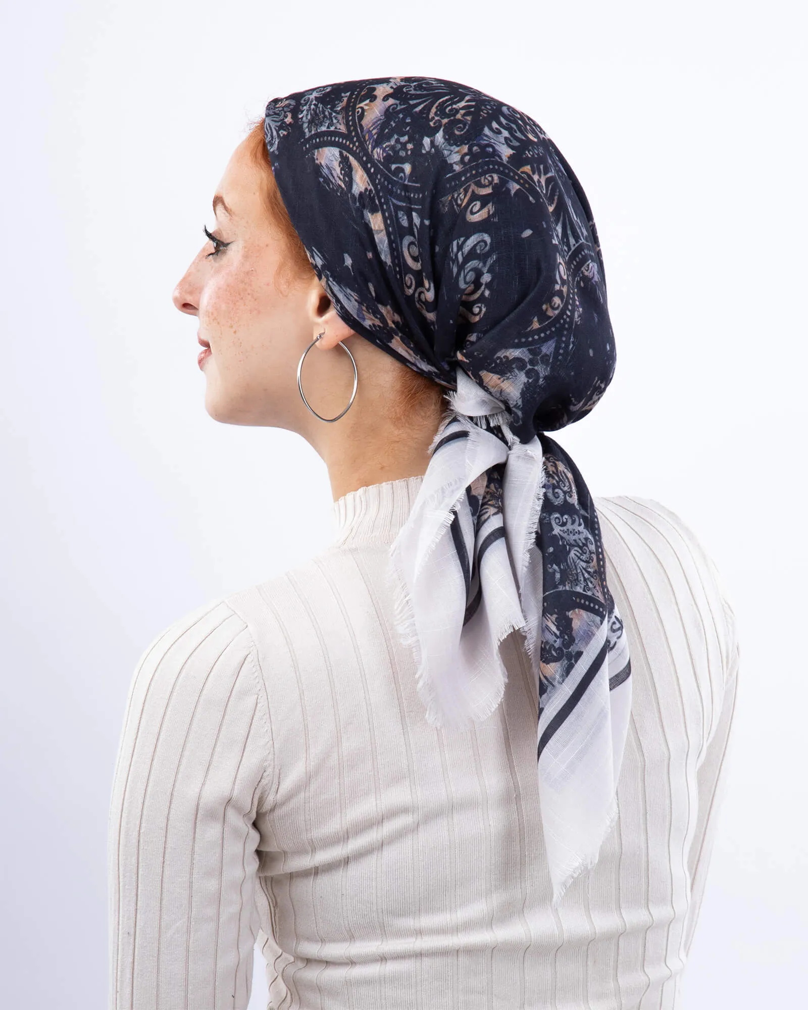 Royal Square Linen Scarf