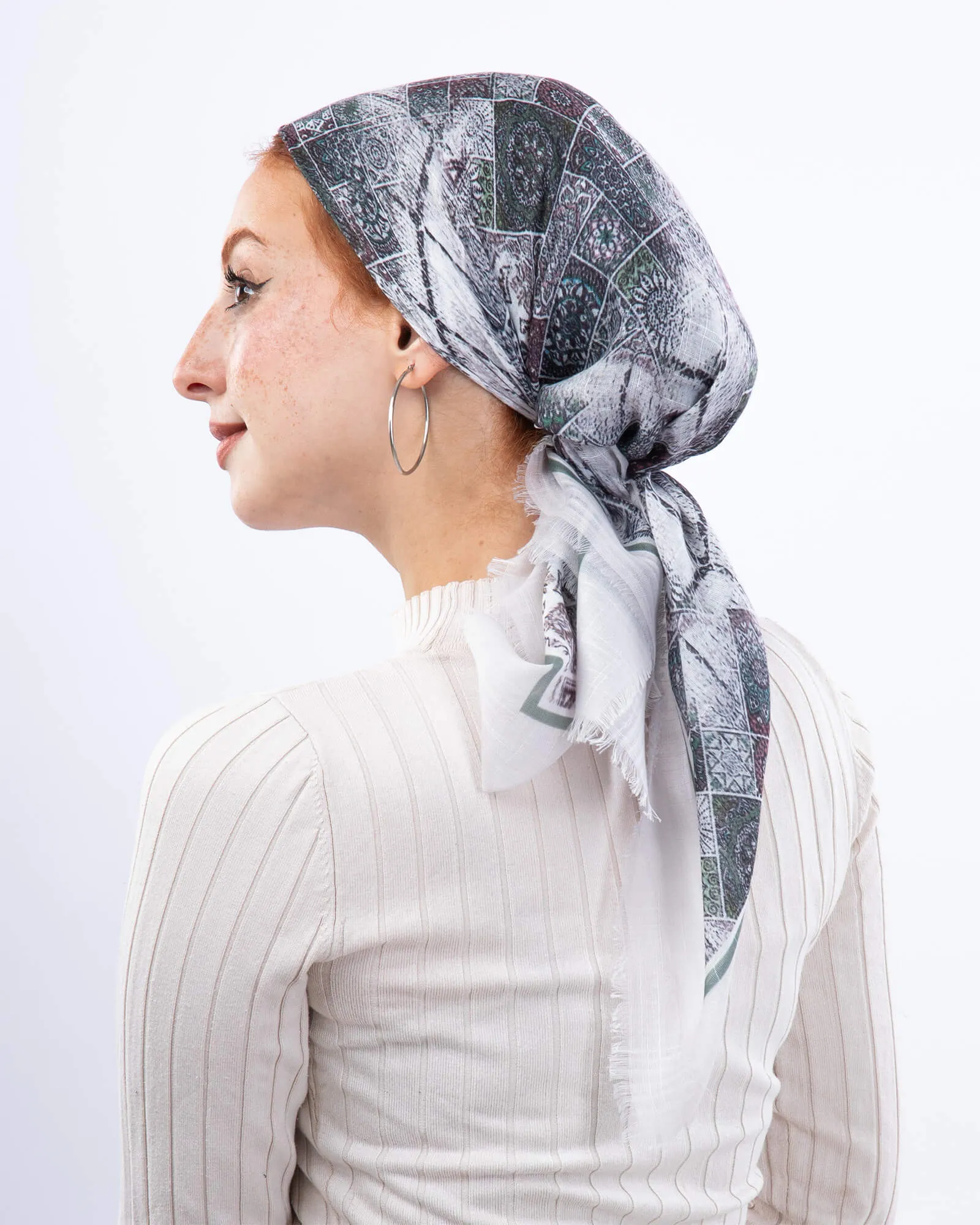 Royal Square Linen Scarf